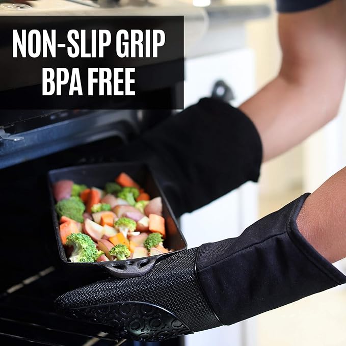 BPA-Free Soft Silicone 4 Piece Oven Mitts & Trivets Set - Image 3