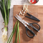 Cangshan 503343 9-inch Heavy-Duty Come-Apart Kitchen Shears - Image 6